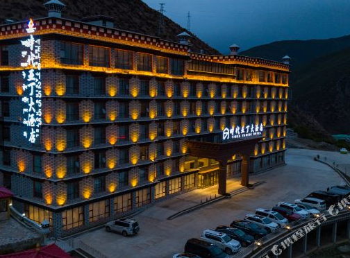 【亚丁】时代亚丁大酒店